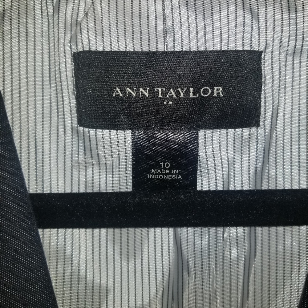Ann Taylor Fully Lined Jacket - image 4